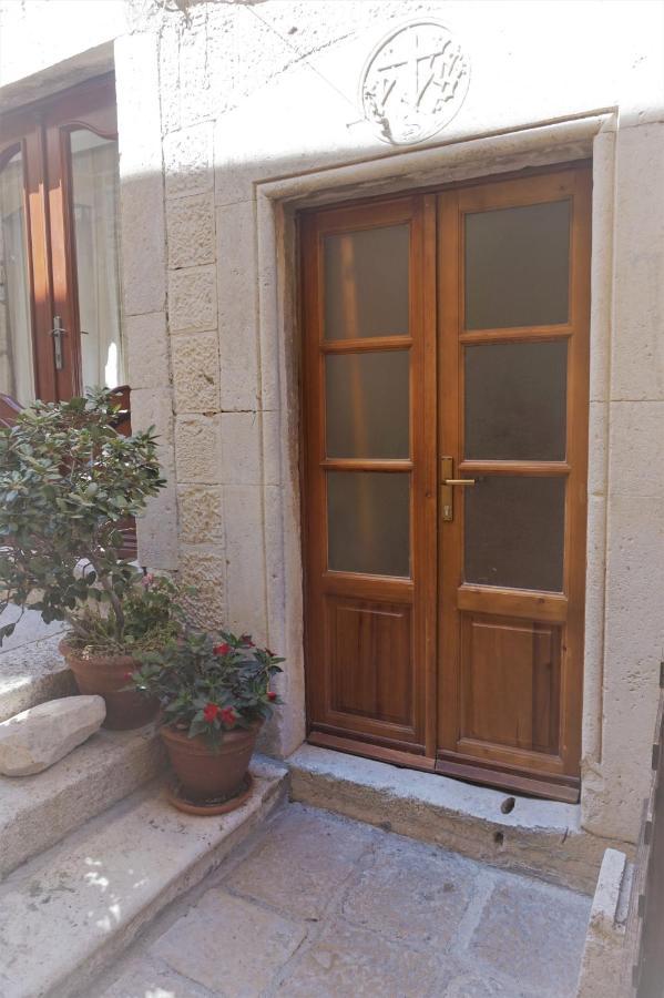 Sessa'S Palace Korcula Town Exterior photo